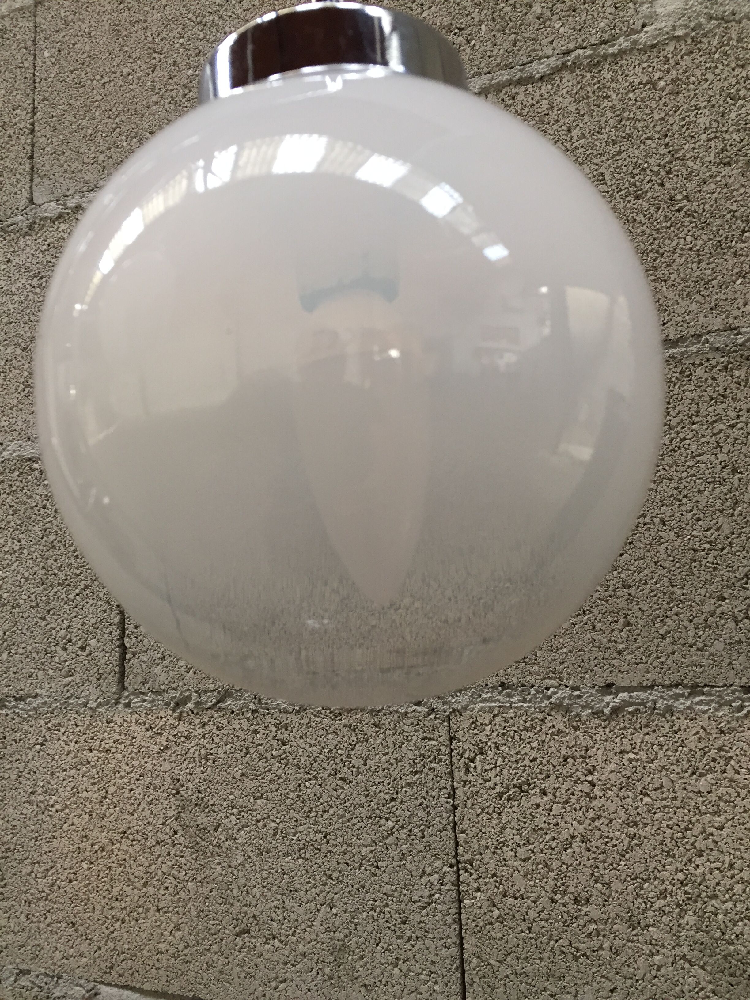 3-ball lamppost from the 70s