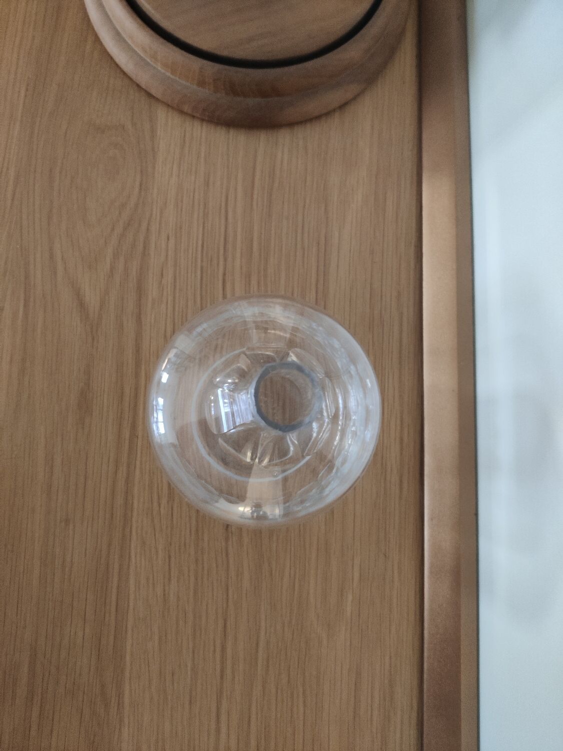 Ball carafe molded glass