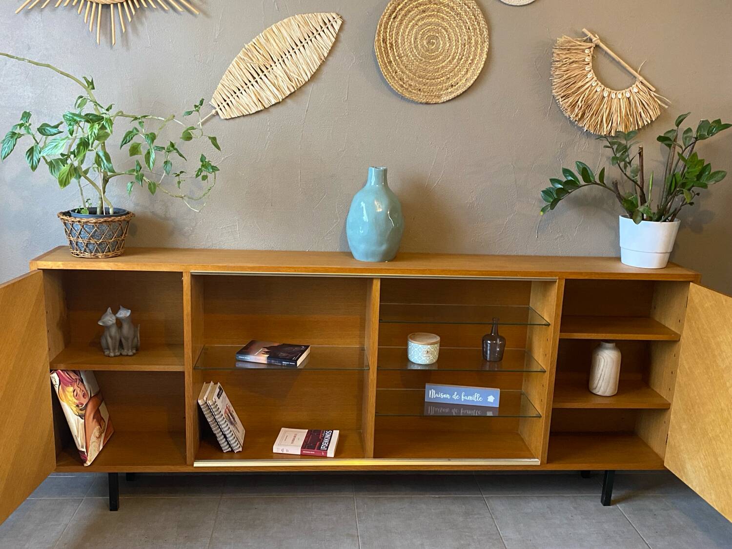 Vintage sideboard (shallow)