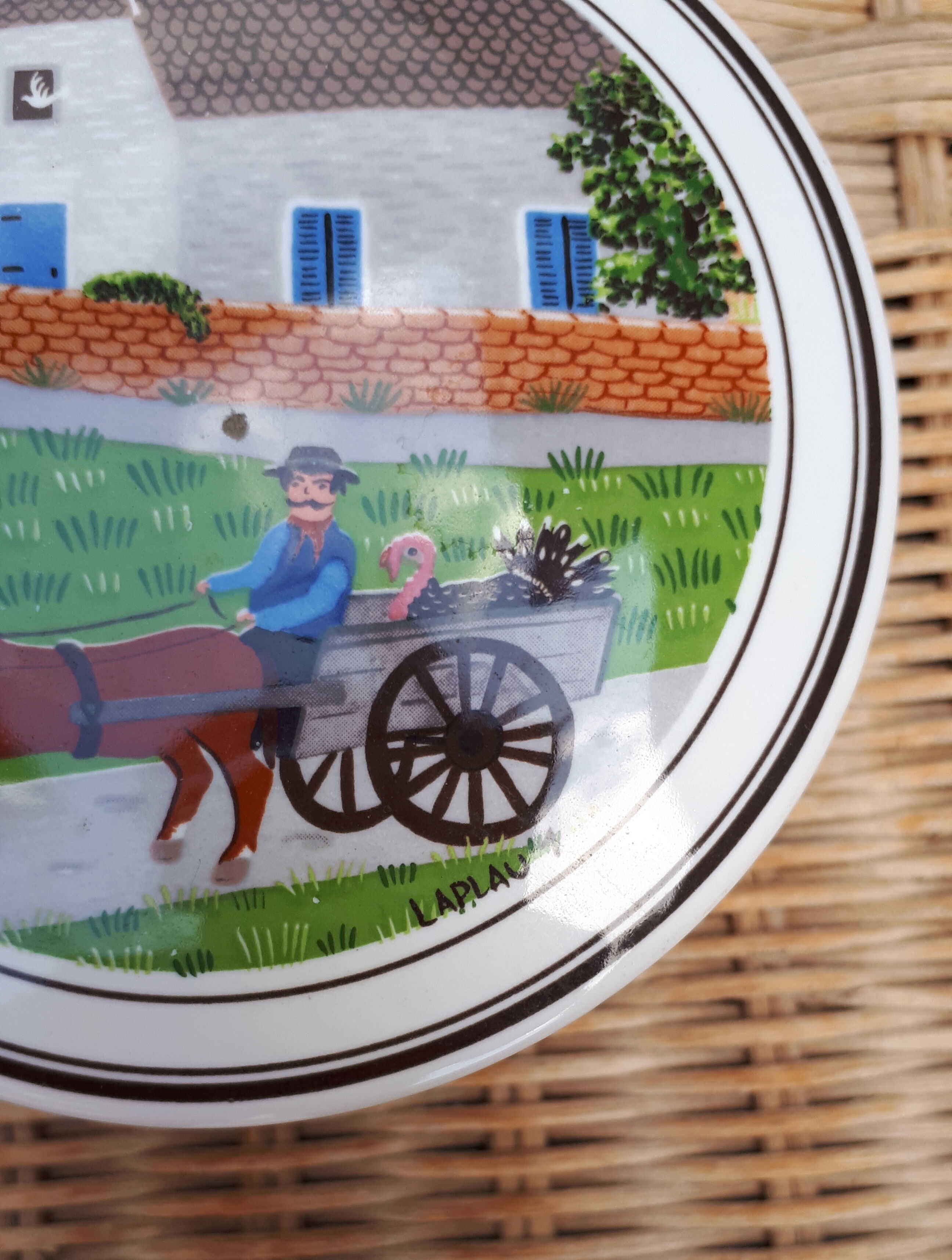 Boite en porcelaine Villeroy & Boch au décor naïf signé Laplau
