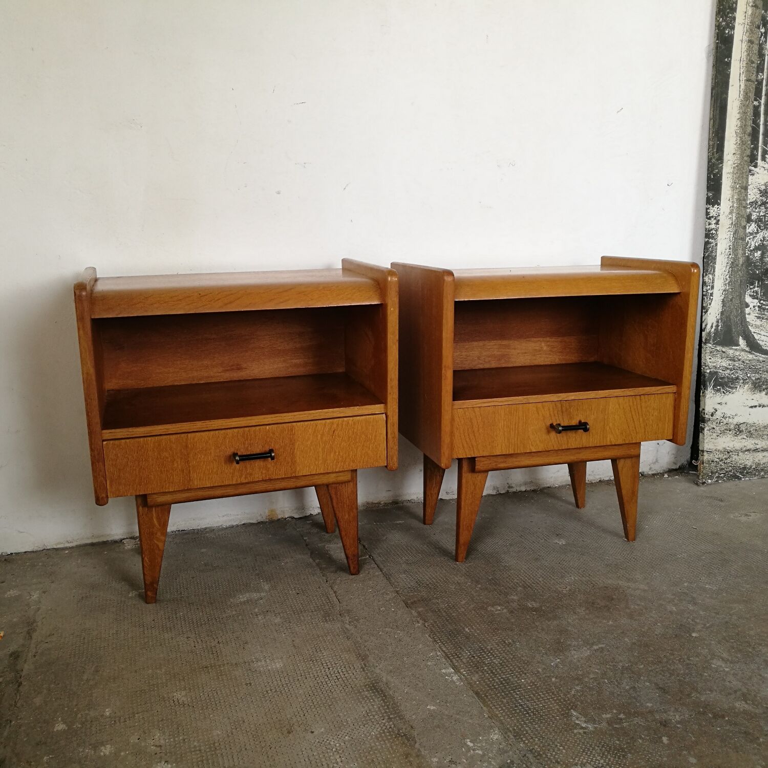 Paire de chevets Vintage, pieds compas