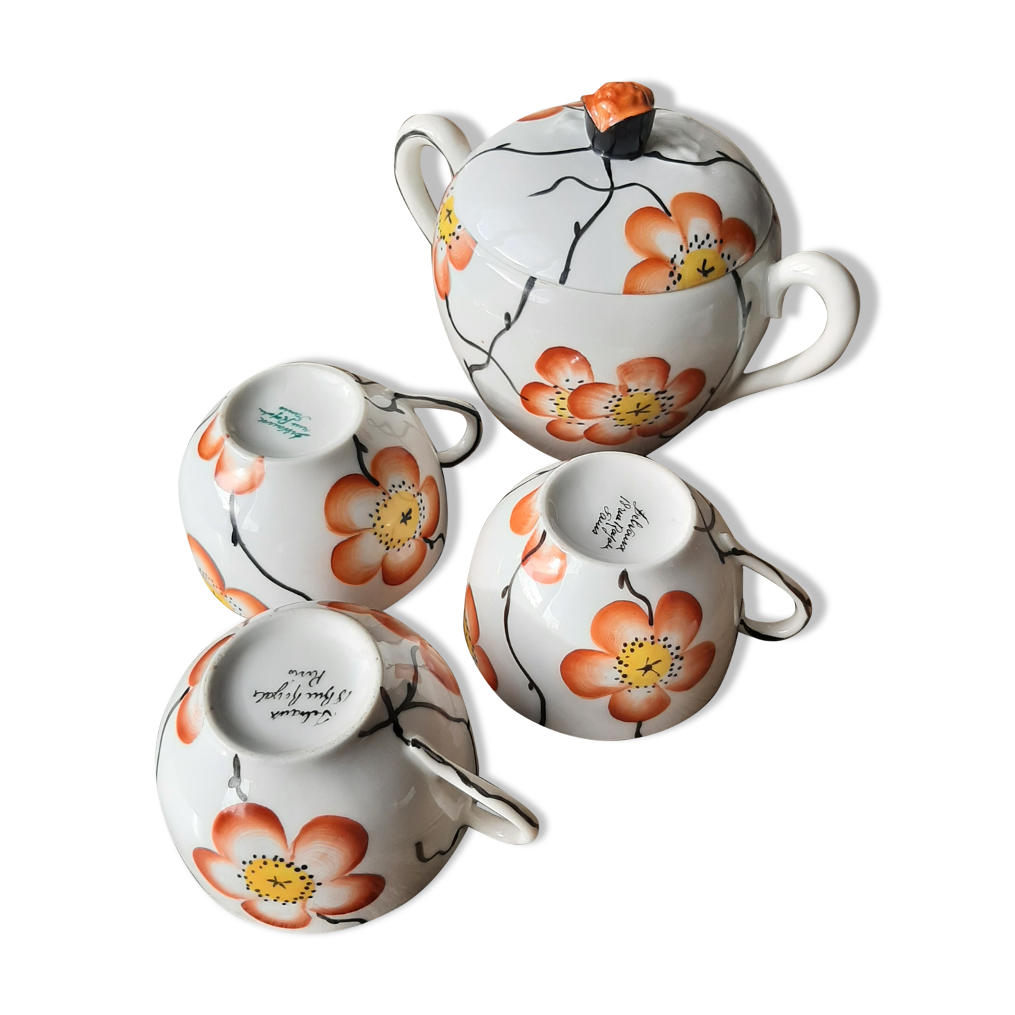 Lot tea cups and flower sugar bowls, Delvaux