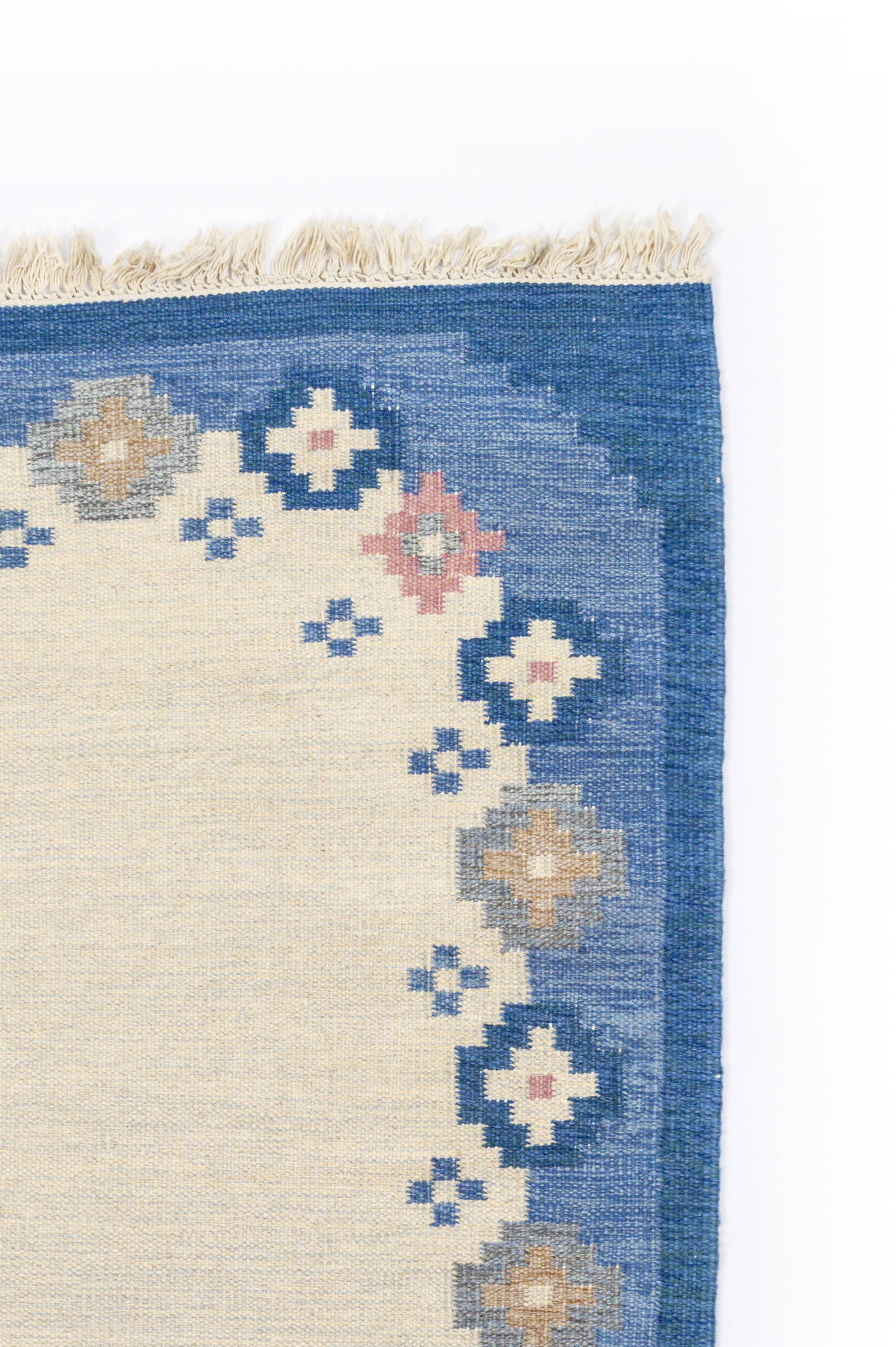 Scandinavian style vintage flat weave/kilim rug