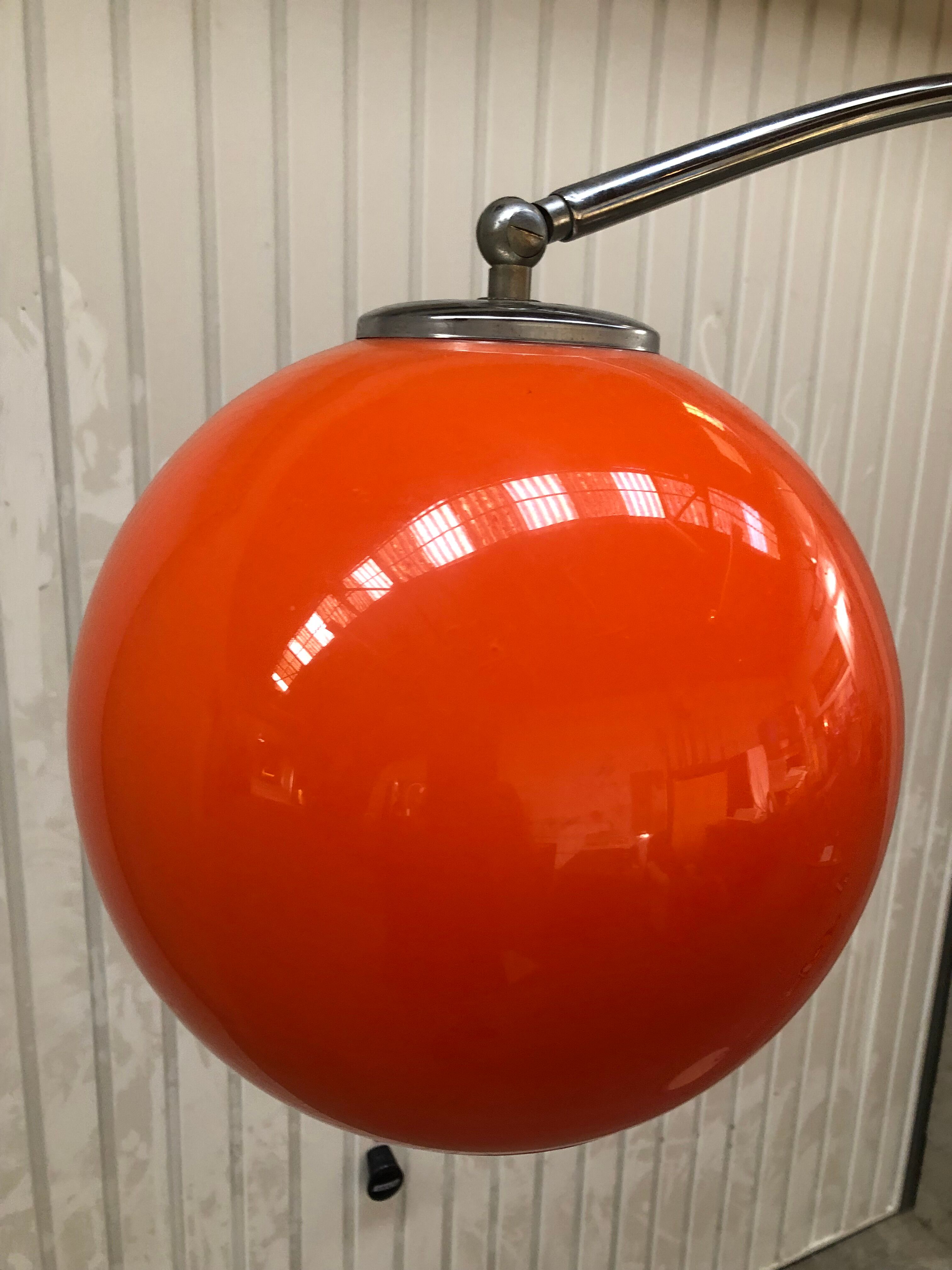 Arc floor lamp design of the 60s