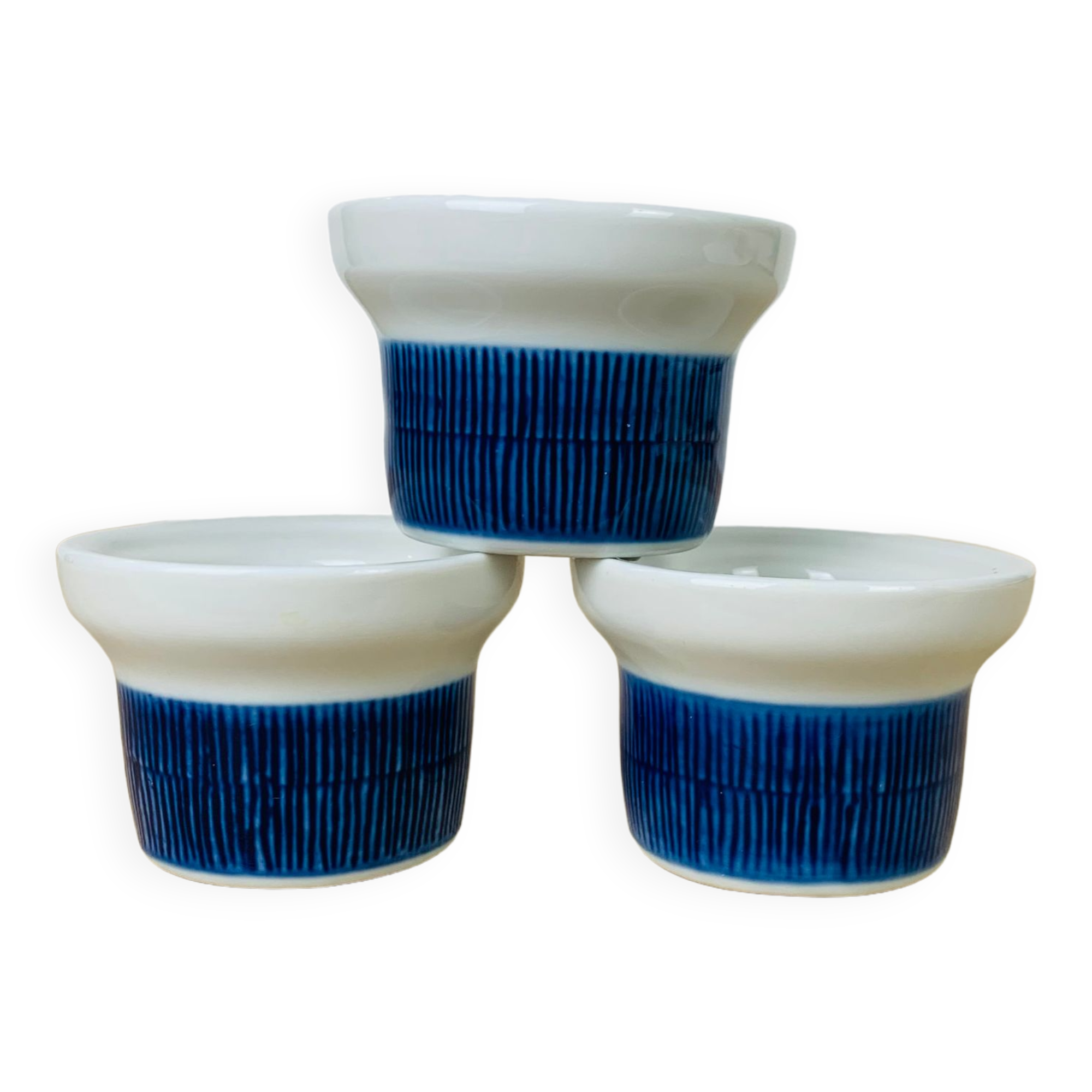 3 Koka ceramic shells by Rörstrand Sweden, Scandinavian