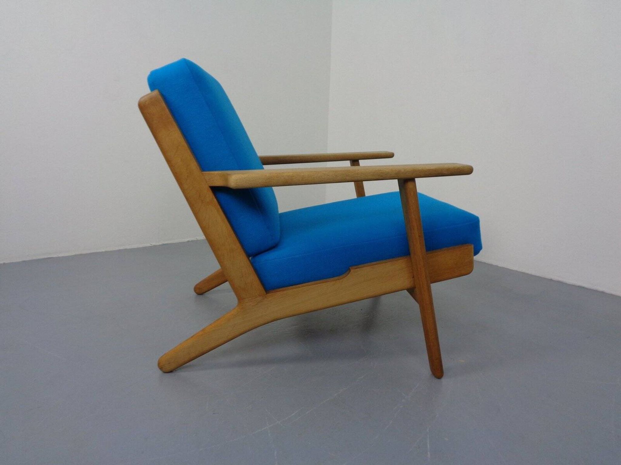 Danish GE290 Chair in Oak and Kvadrat Hallingdal by Hans J. Wegner for Getama, 1960s