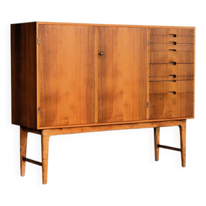 haute armoire vintage