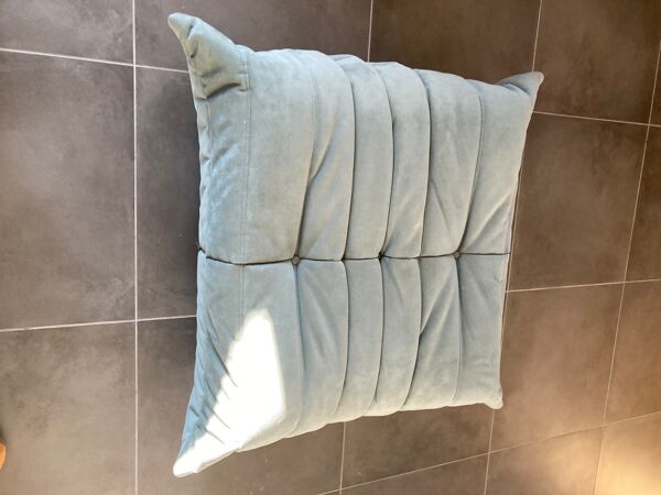 Pouf Togo de Michel Ducaroy pour Ligne Roset