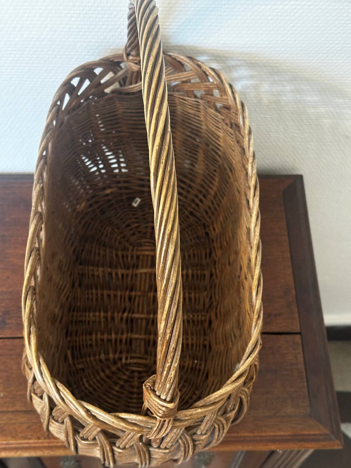 Vintage 1950s wicker basket