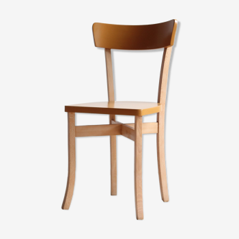 Vintage wooden bistro chair revisited