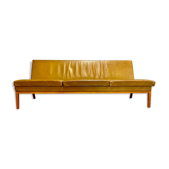 Leather sofa design 1960 Kill International.