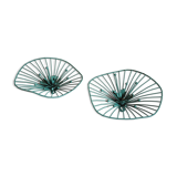 Pair of metal flower to hang