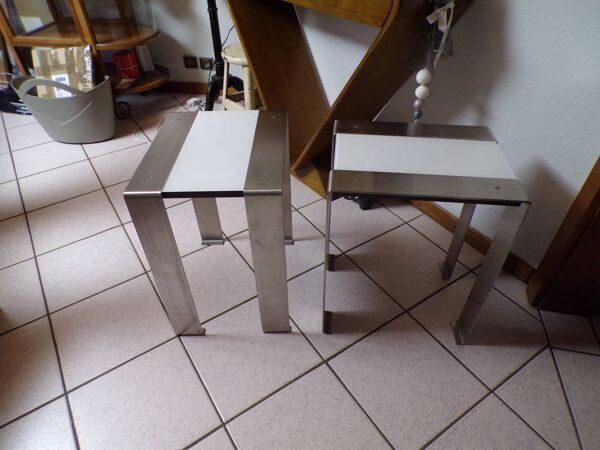 Paire de tables de chevet / bout de canapé