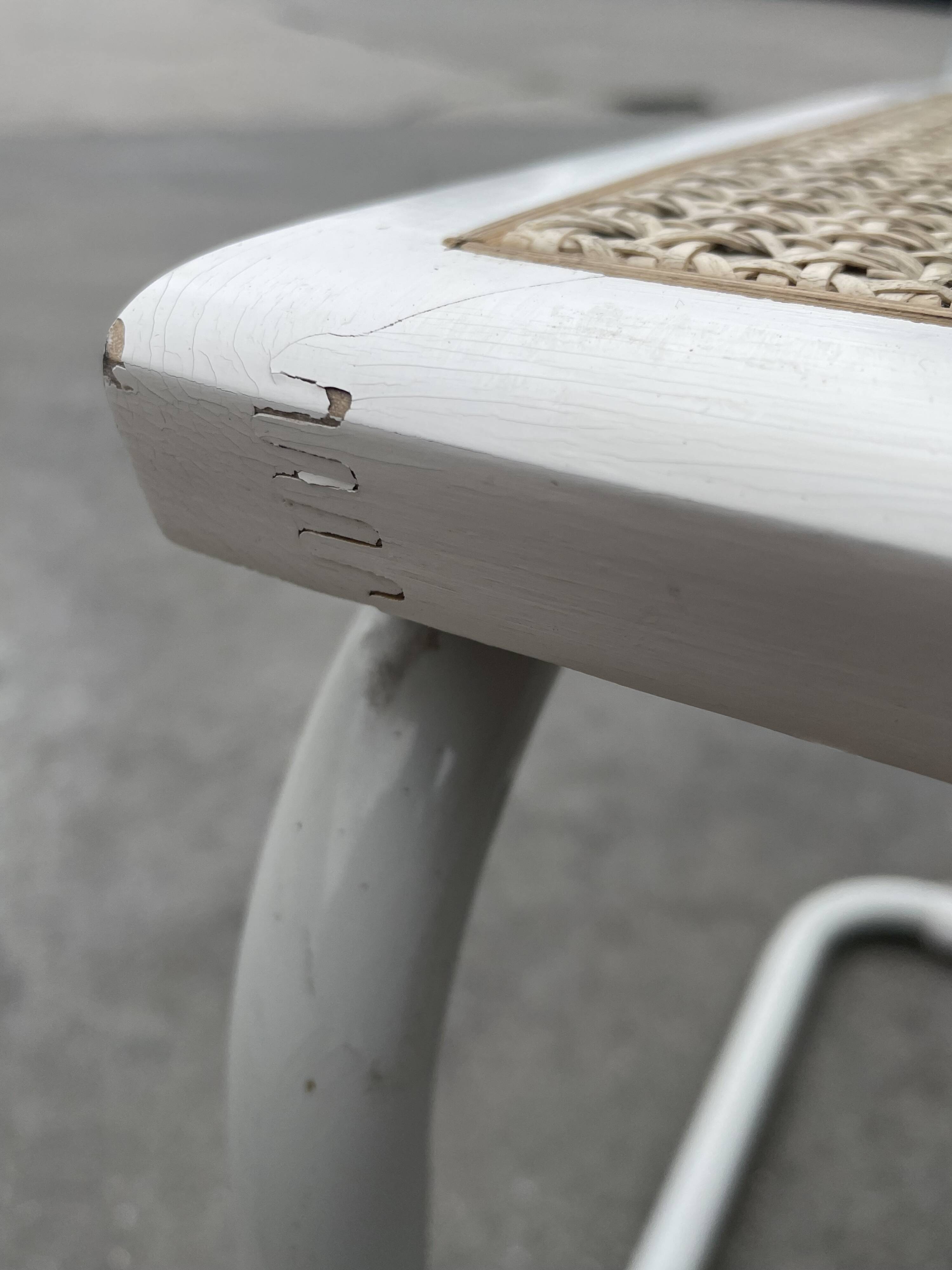 Set of 4 Cesca b32 model chairs in white by Marcel Breuer