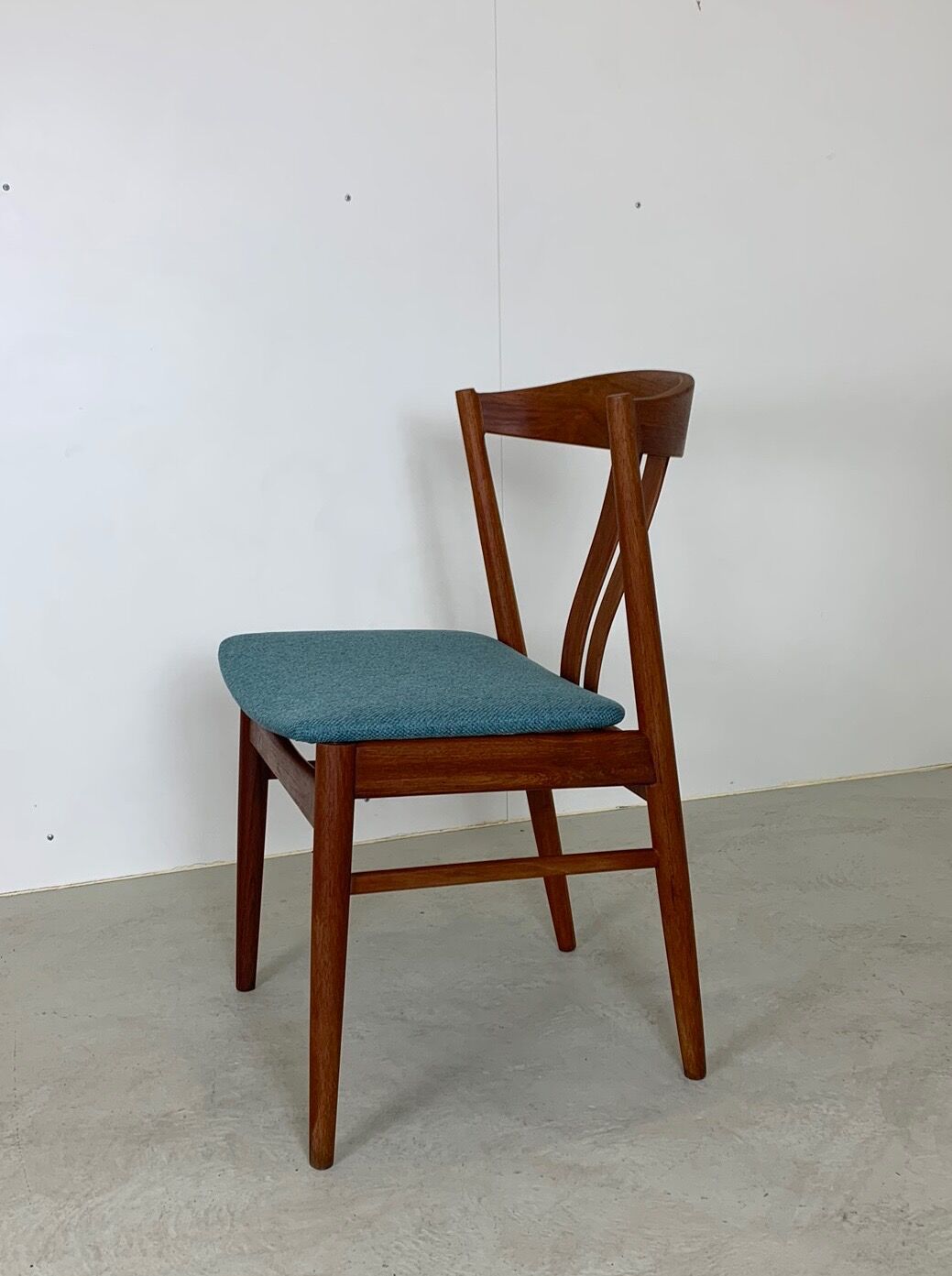 Danish midcentury teak dining chair by Bramin