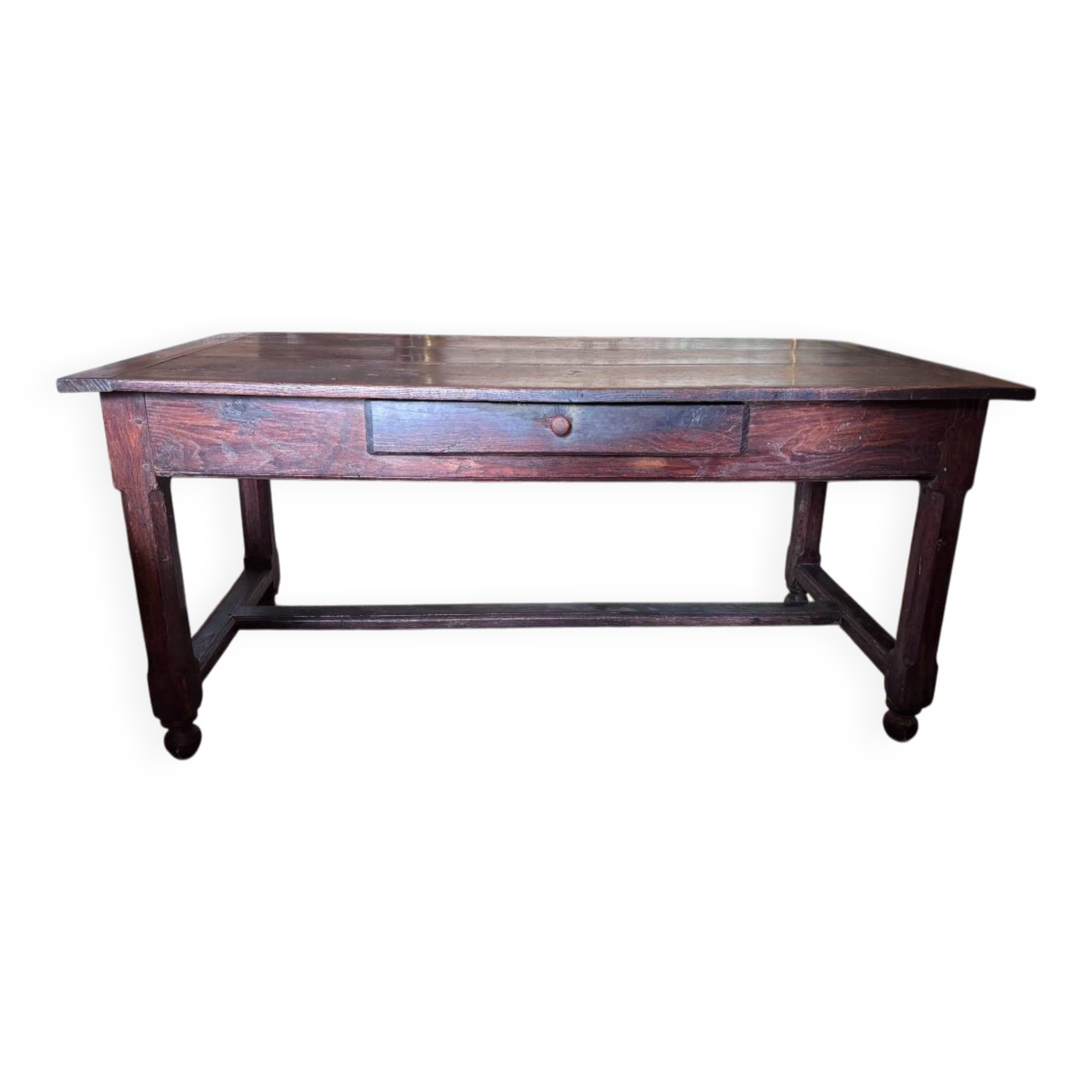 Antique table from the Louis XIII period.
