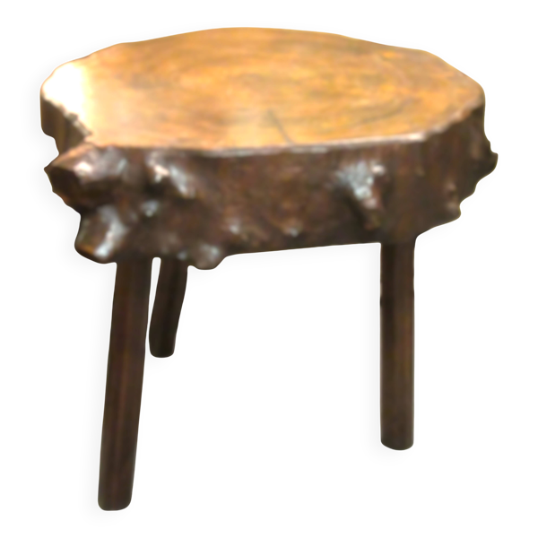 Table brutaliste
