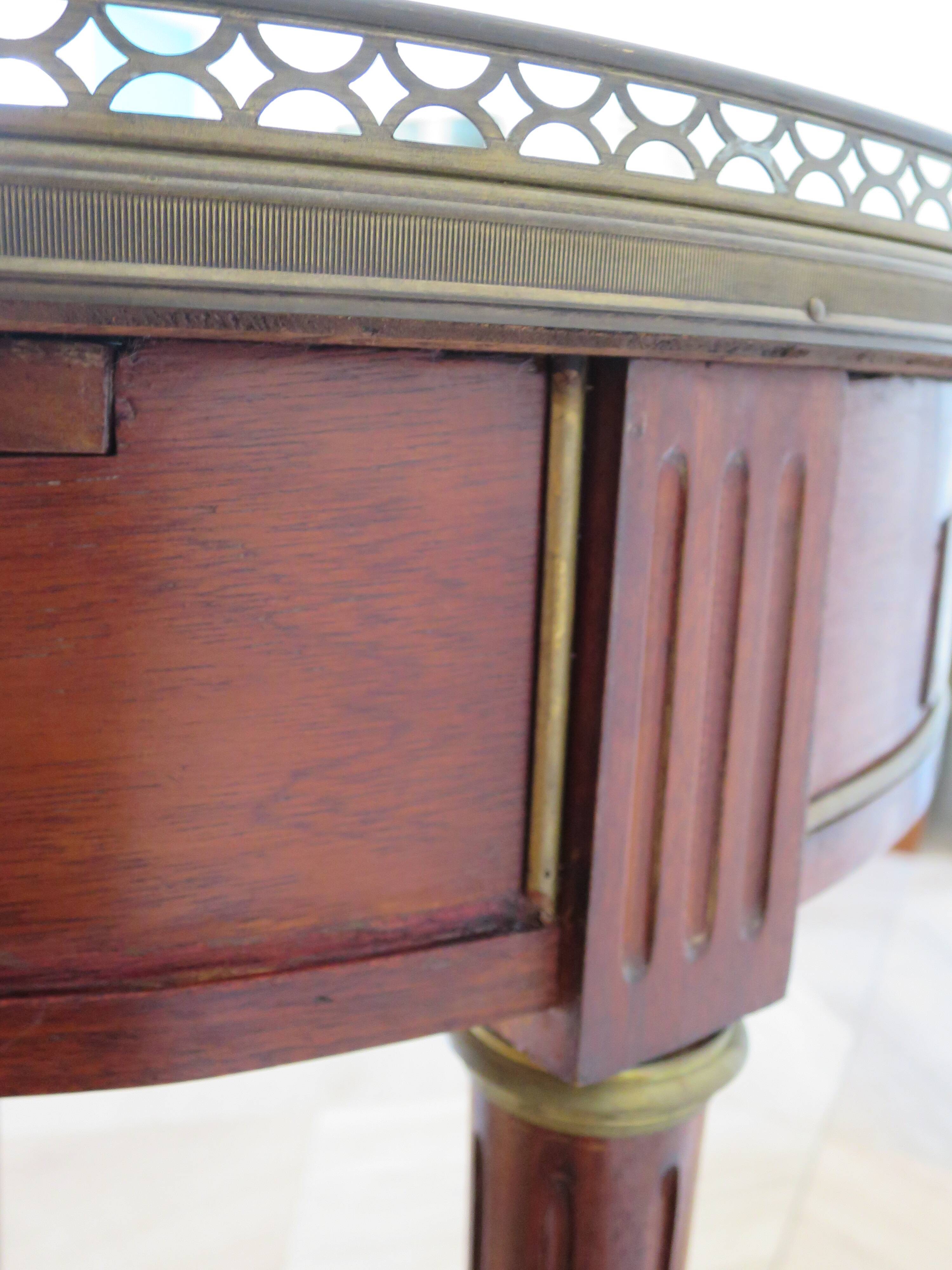 Bouillotte side table - mahogany veneer - white marble - Louis XVI - 1950