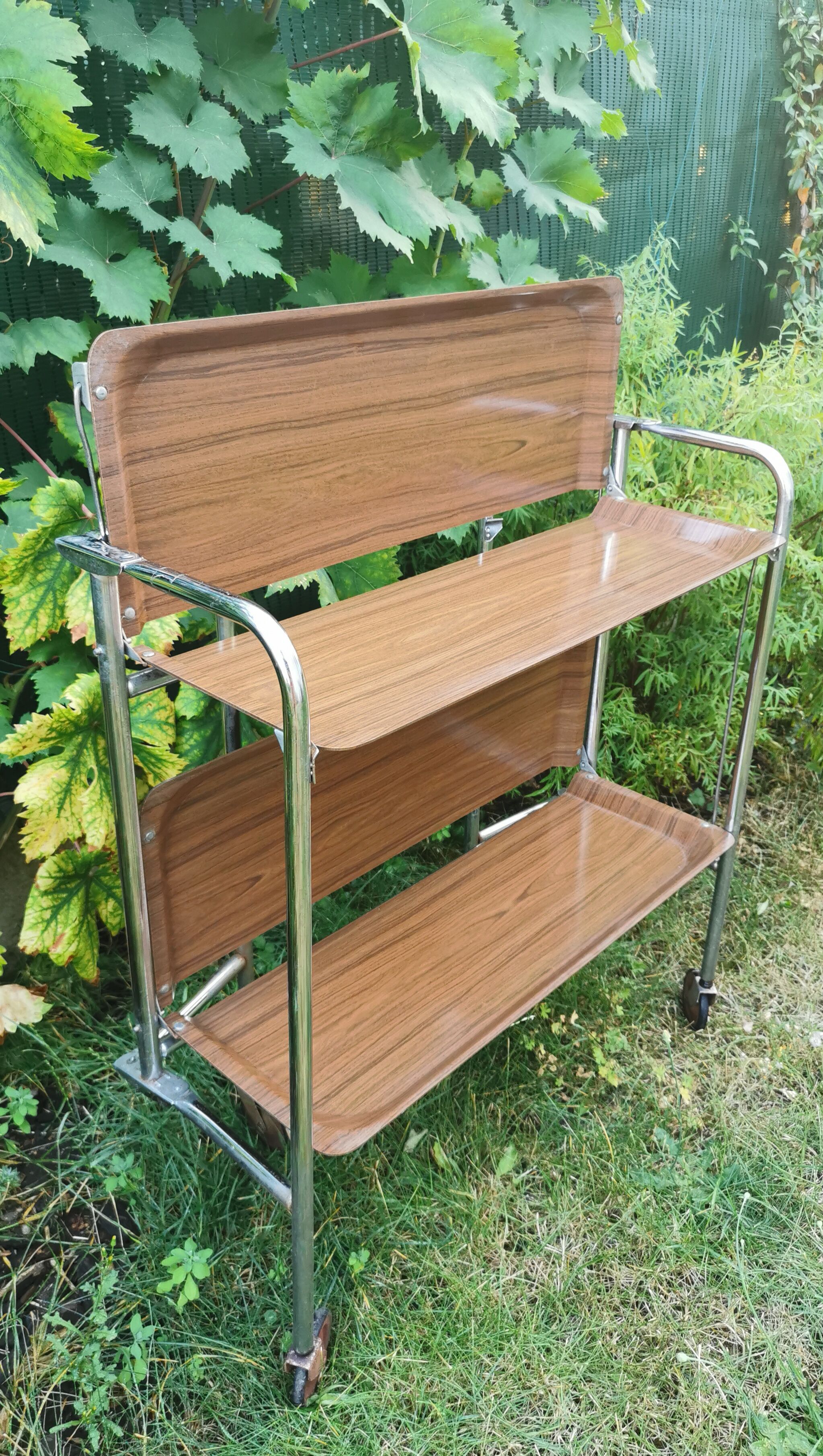 Vintage folding service