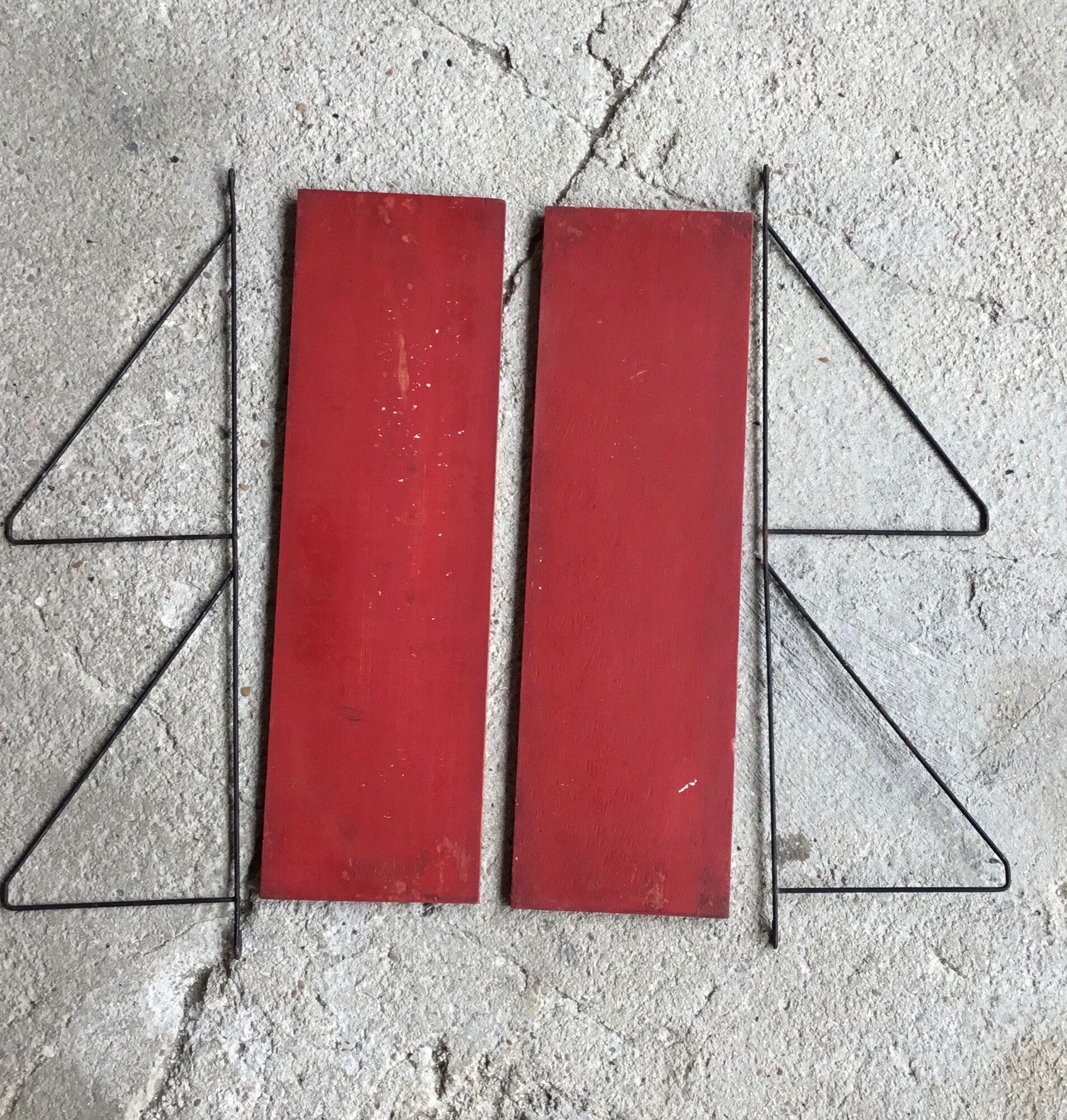 Set of 3 wall shelves thong with metal studs in pins - design 1950