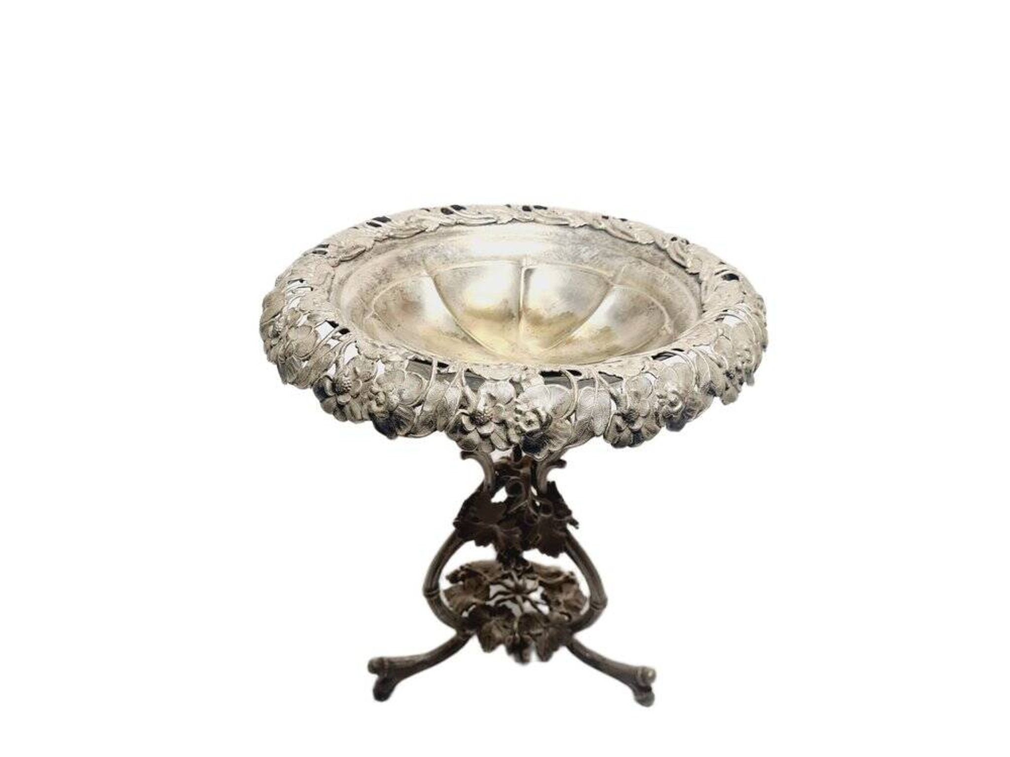 Biedermeier figurative bowl on stand from Fraget, 1890s