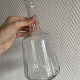 Set of two crystal carafes with star pattern