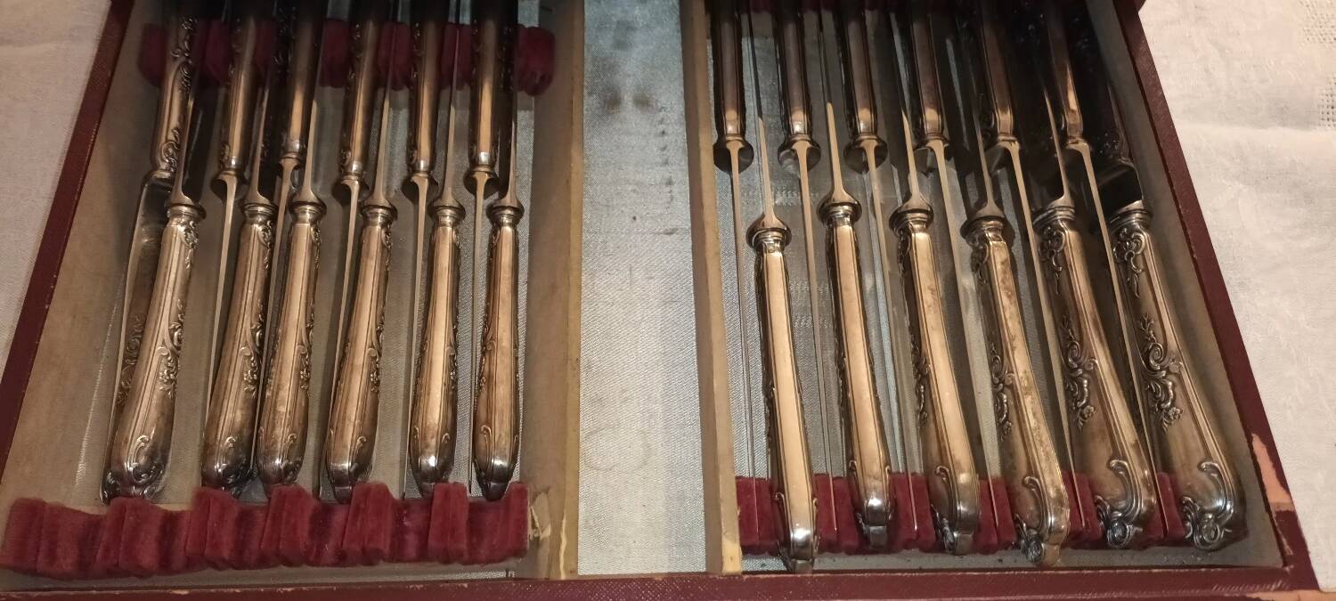 Ménagère métal argenté