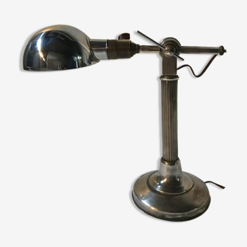 Lampe moderniste