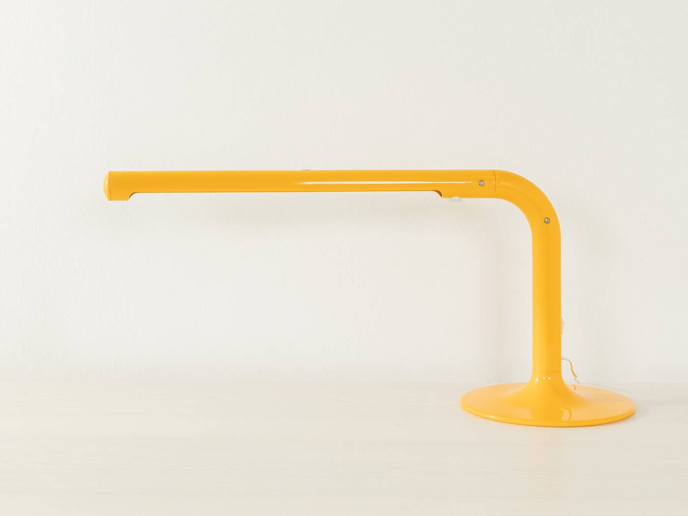Lampe de Bureau Tube par Anders Pehrson, Ateljé Lyktan
