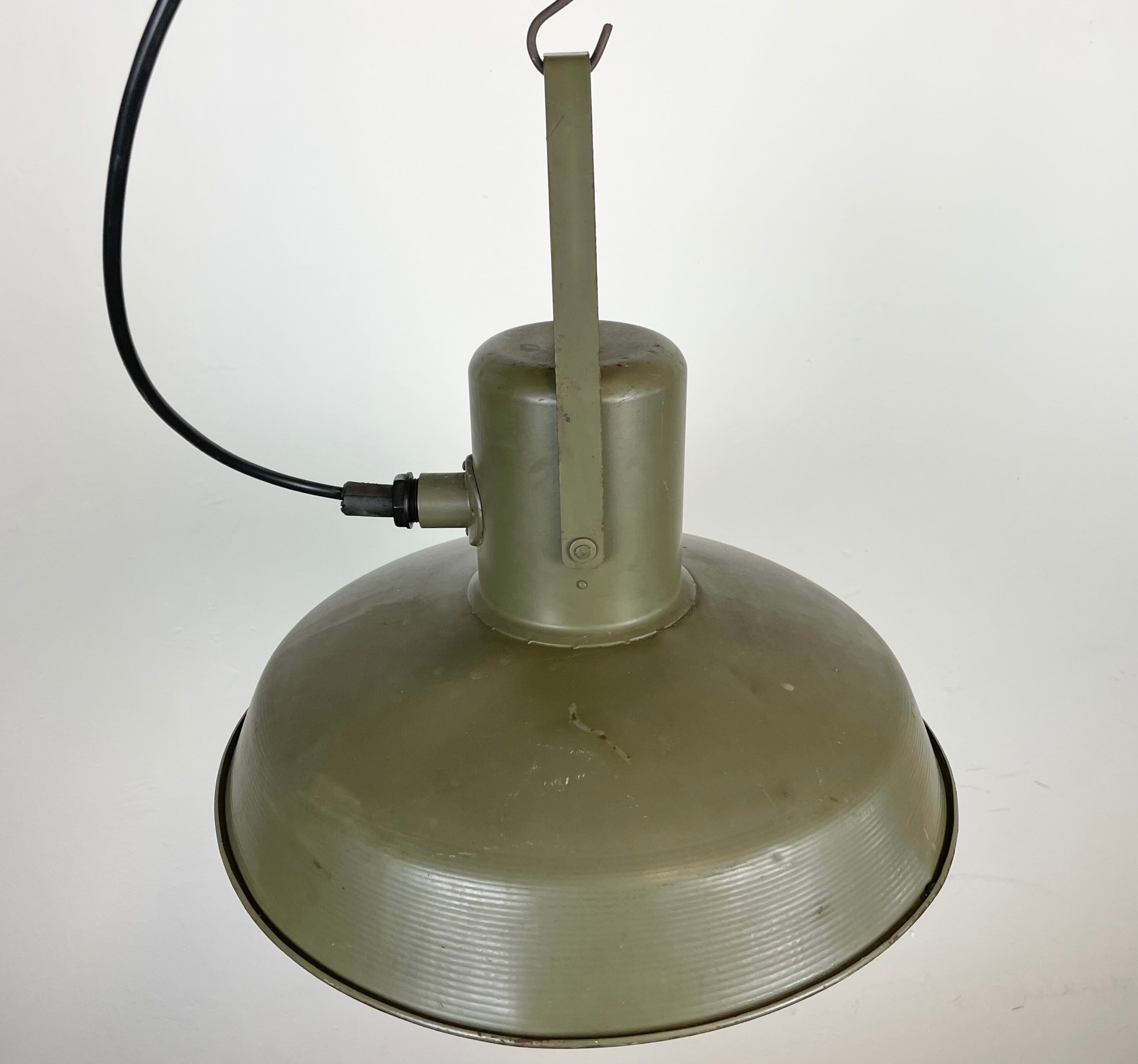Vintage green army pendant lamp, 1960s