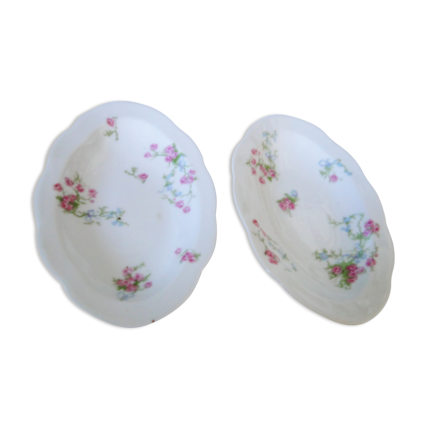 Lot 2 old porcelain raviers limoges decor petites roses on a white background
