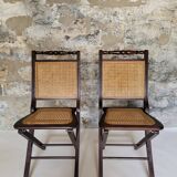 Paire de chaises pliantes cannées