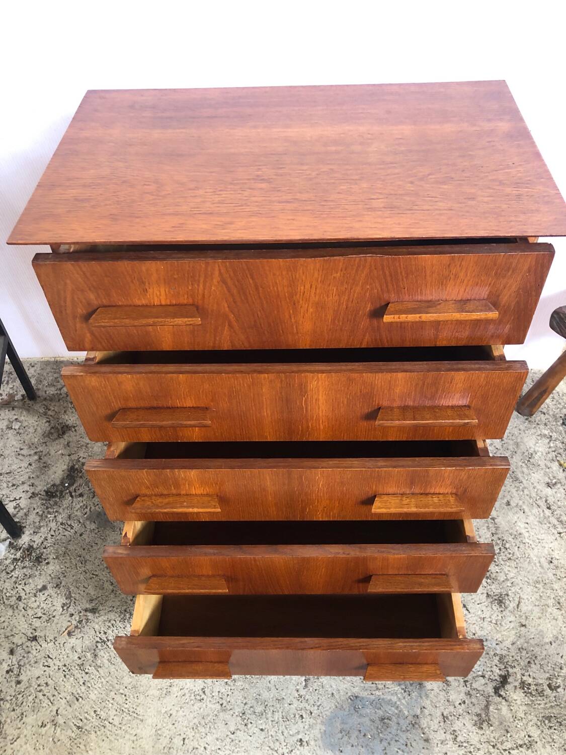 Vintage chest of drawers