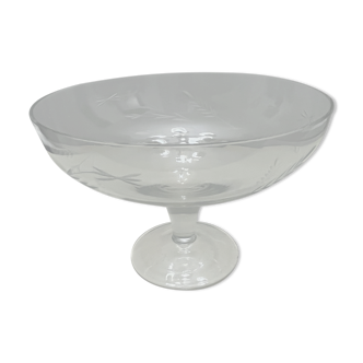 Coupe en verre ciselé