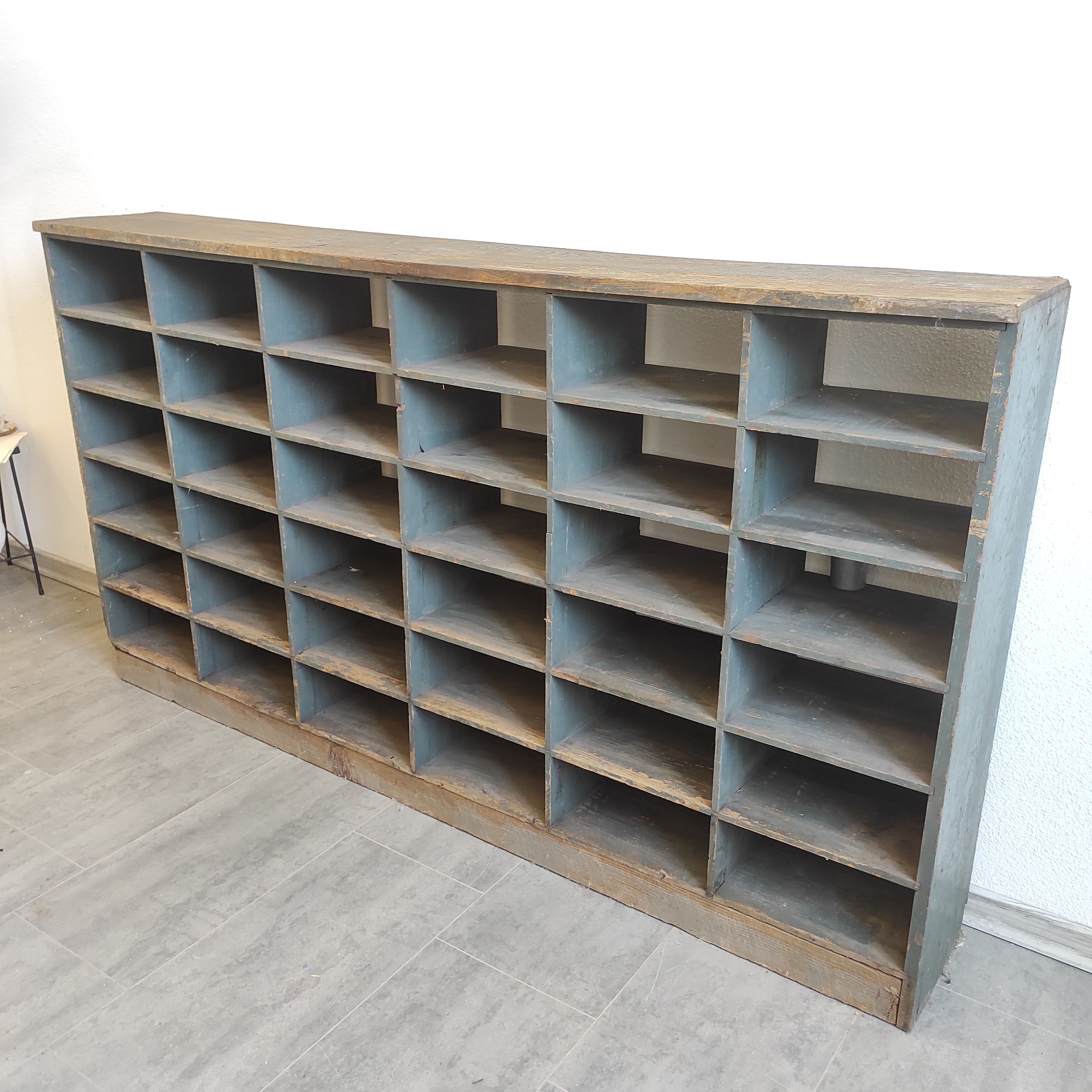 Trade furniture