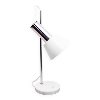 Articulated desk lamp