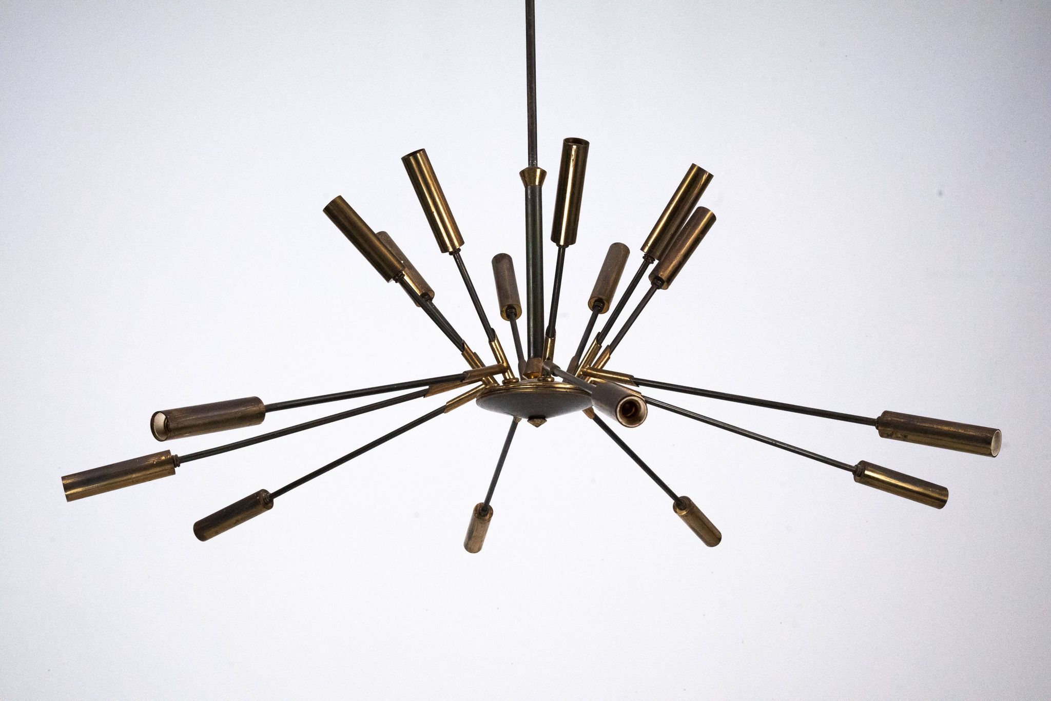 Rare Stilnovo 16-Arm Brass Sputnik Chandelier – 92 cm Diameter – Italy, 195