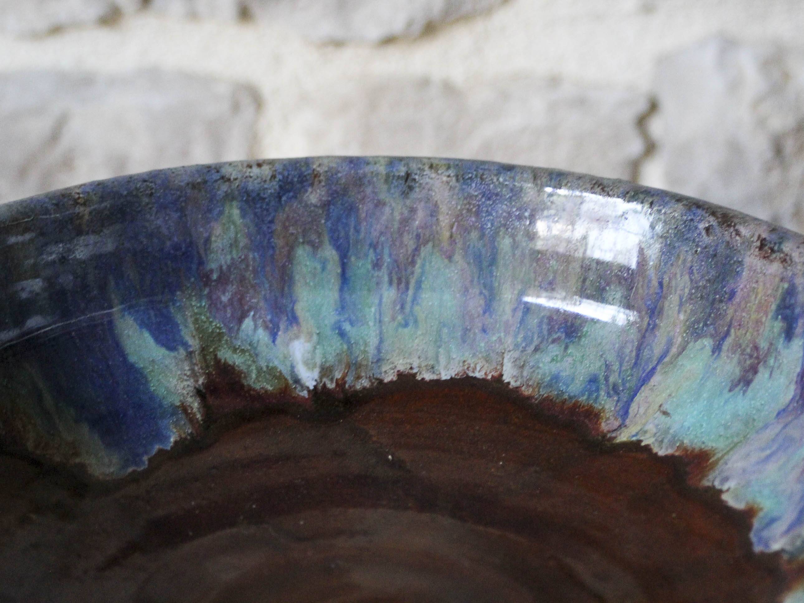 Cab bordeaux ceramic standing bowl