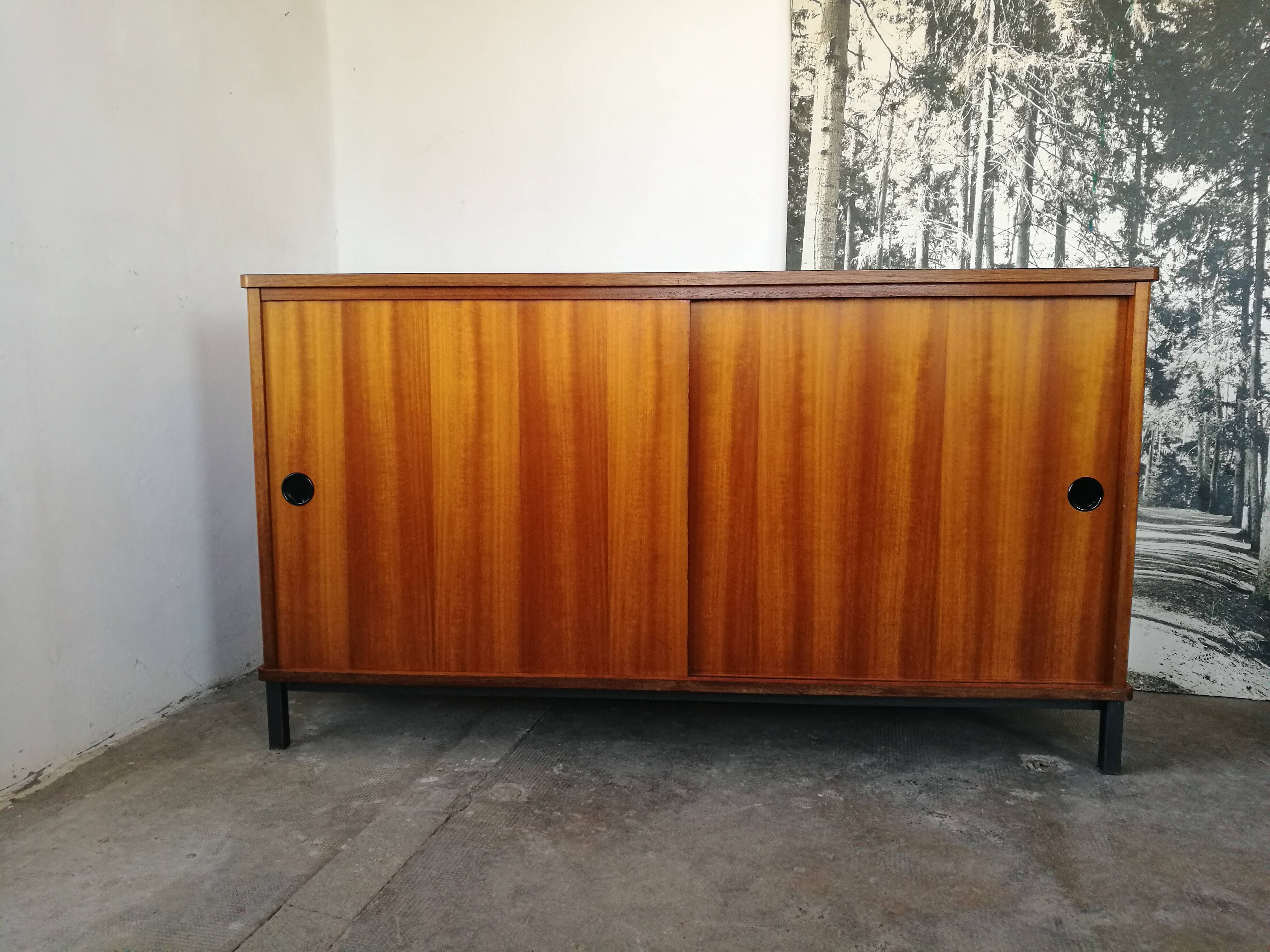 Vintage row sliding doors