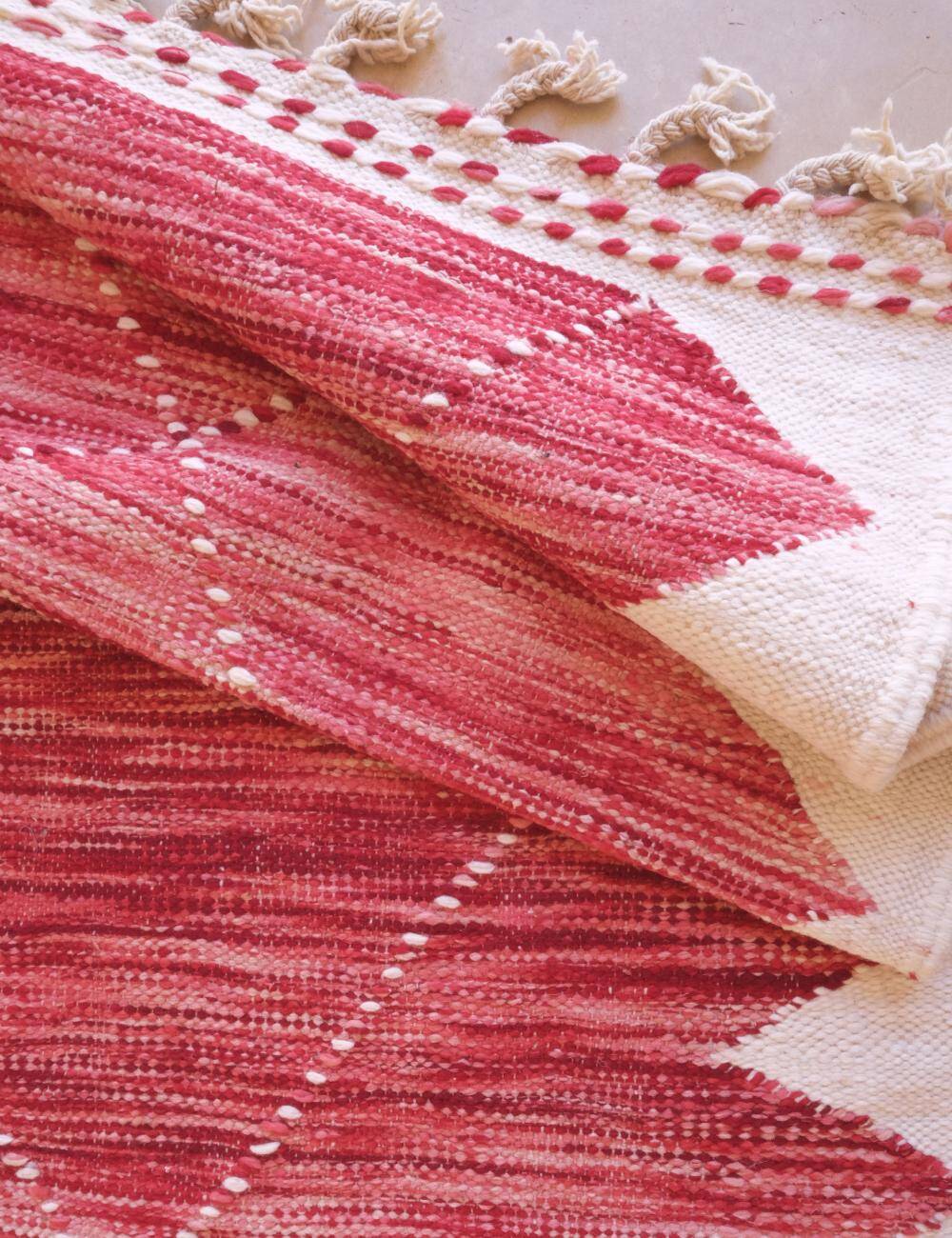 Raspberry Kilim Rug - 306 x 203 cm