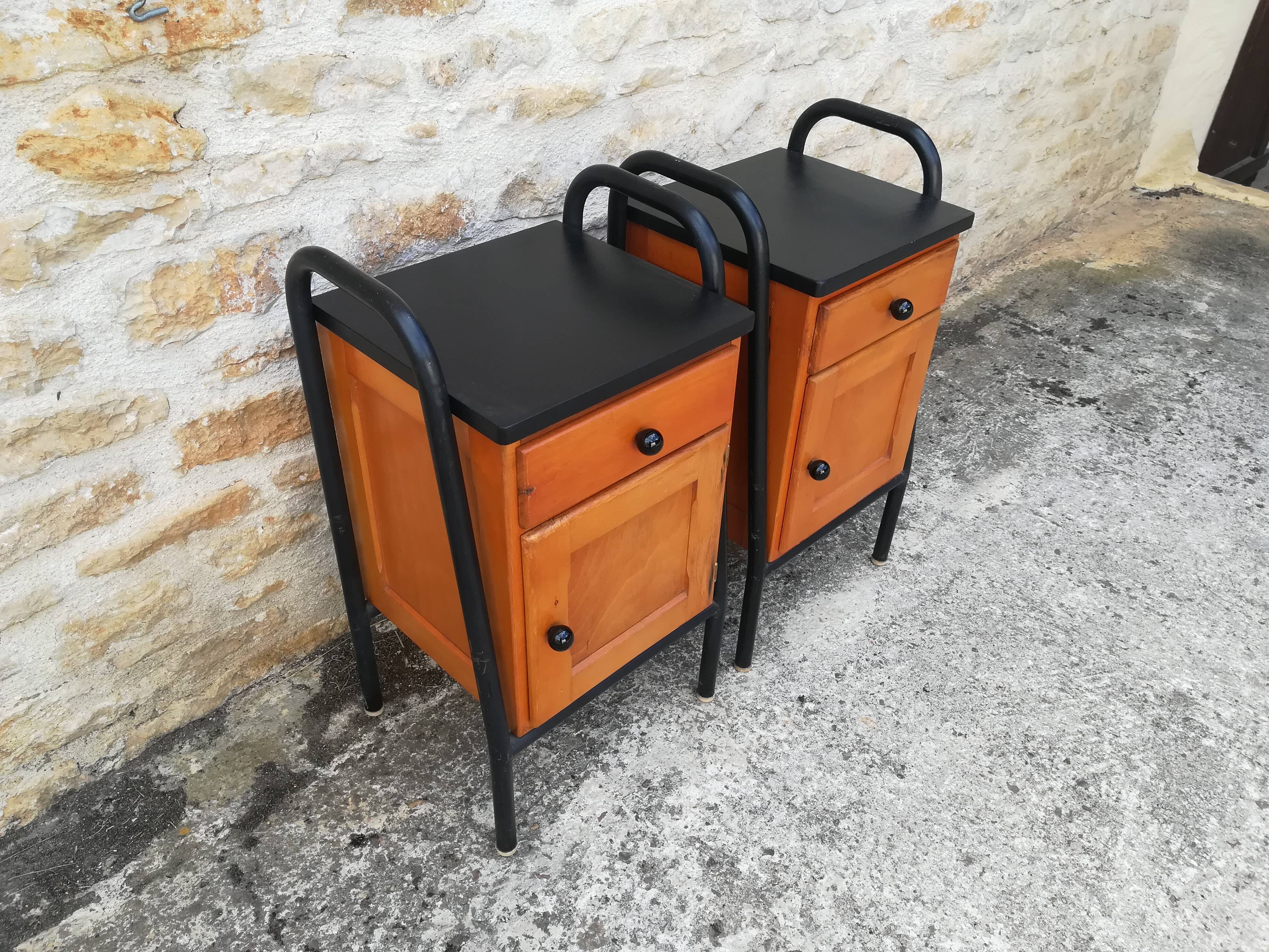 Bedside tables feet tubs