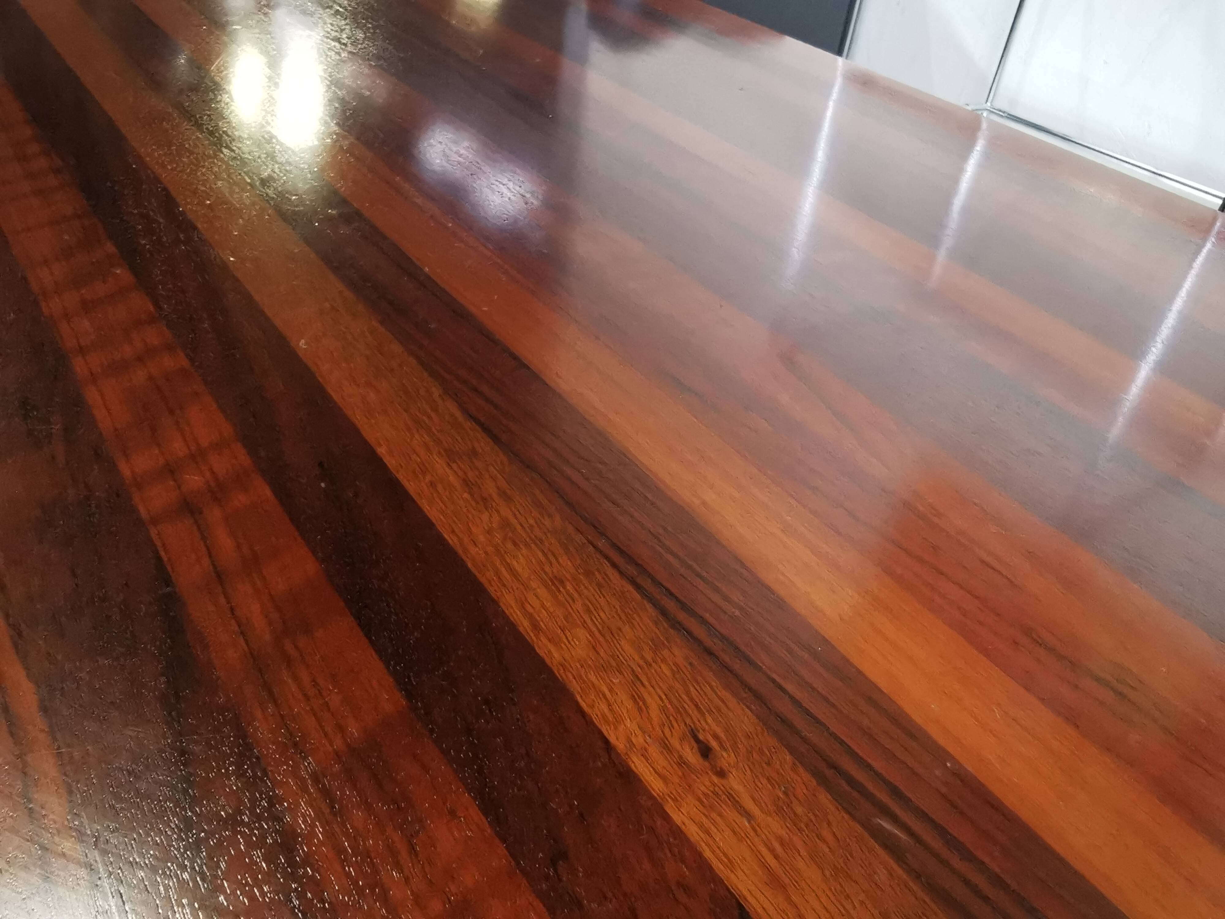 Table basse XL design vintage en bois exotique
