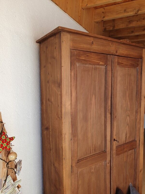 Small Parisian cabinet raw wood