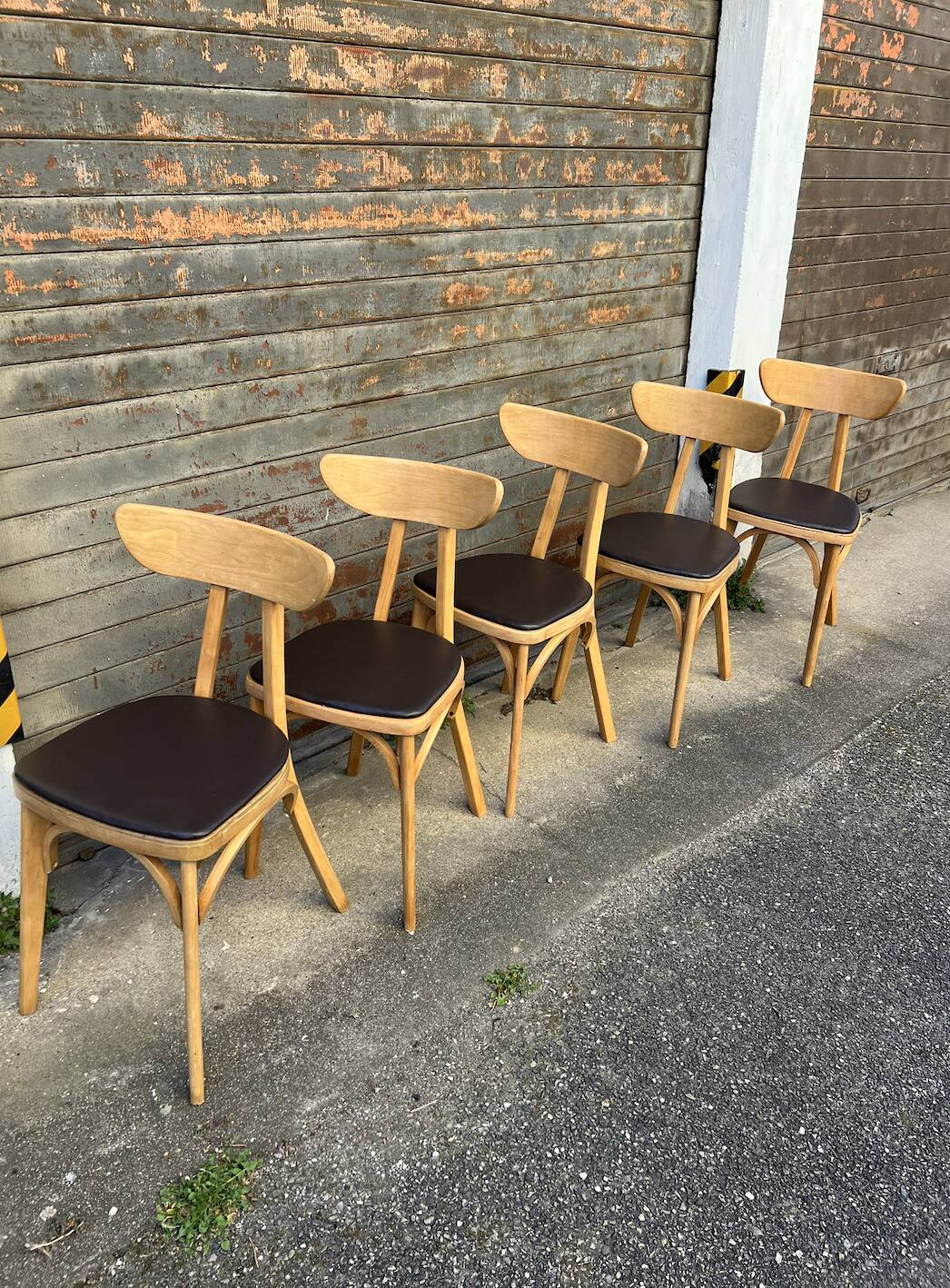 (Lot) 5 chaises modèle Banane estampillées Lutherma (Restaurées)