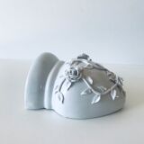 Ex-voto porcelain vase