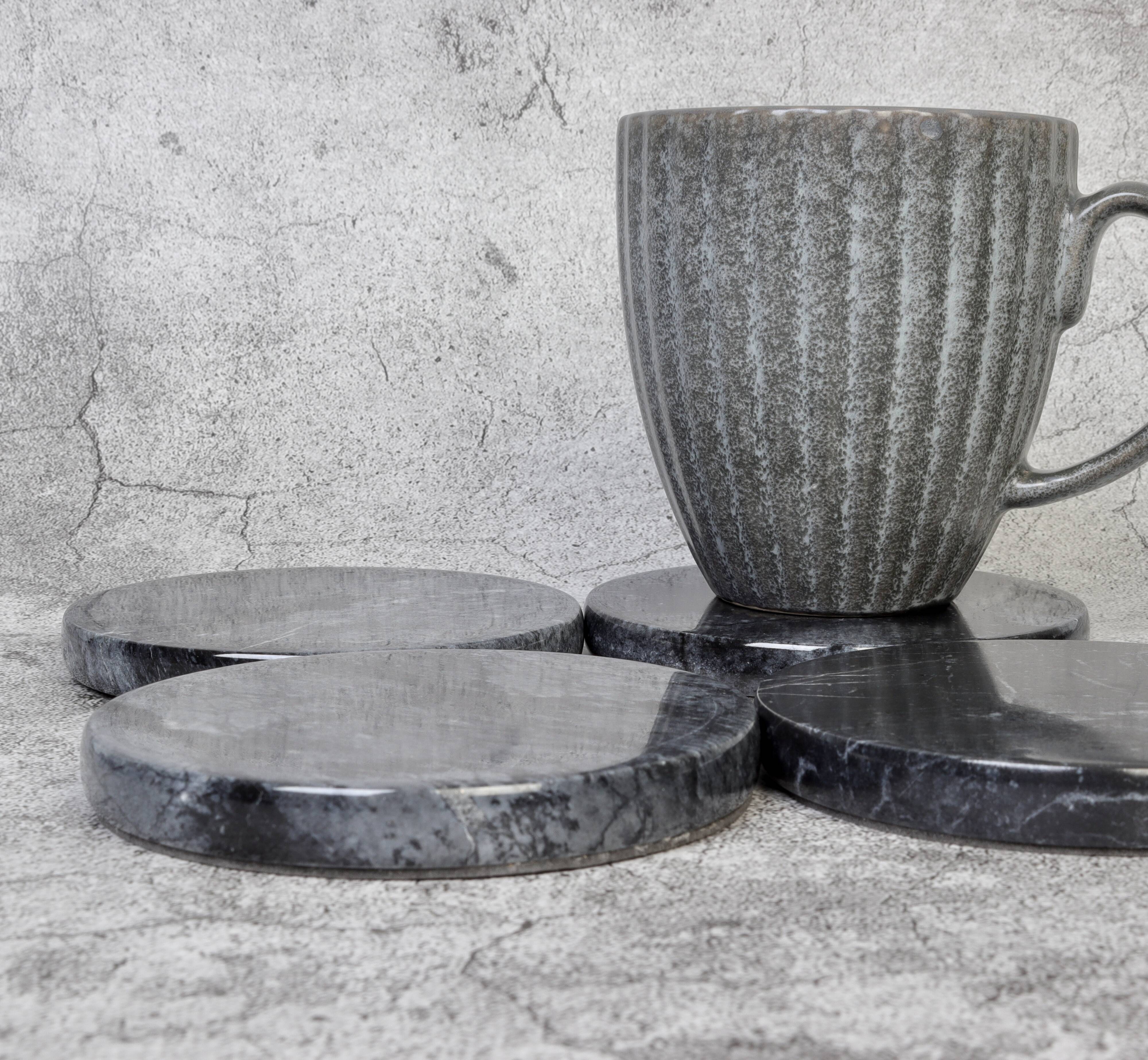 Gabriella – Black Round Natural Marble Coasters - set of 4