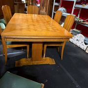 Dining table and its 6 chairs