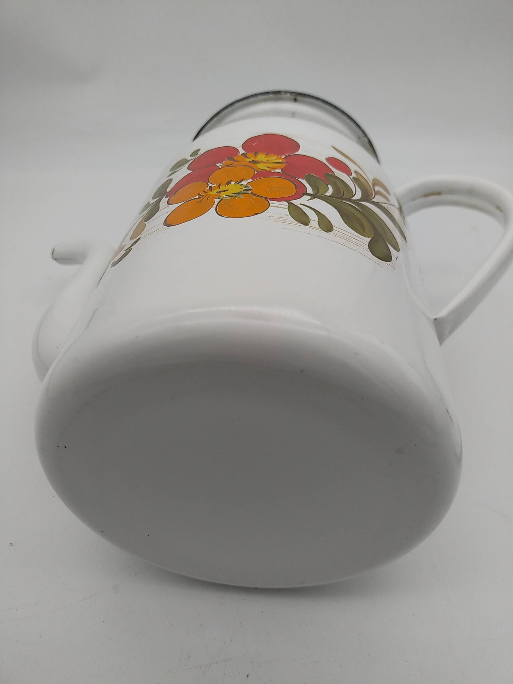 Enameled metal coffee maker