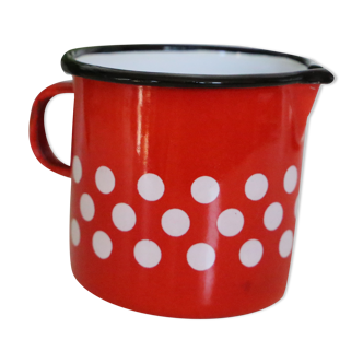 Red enamelled metal milk pot