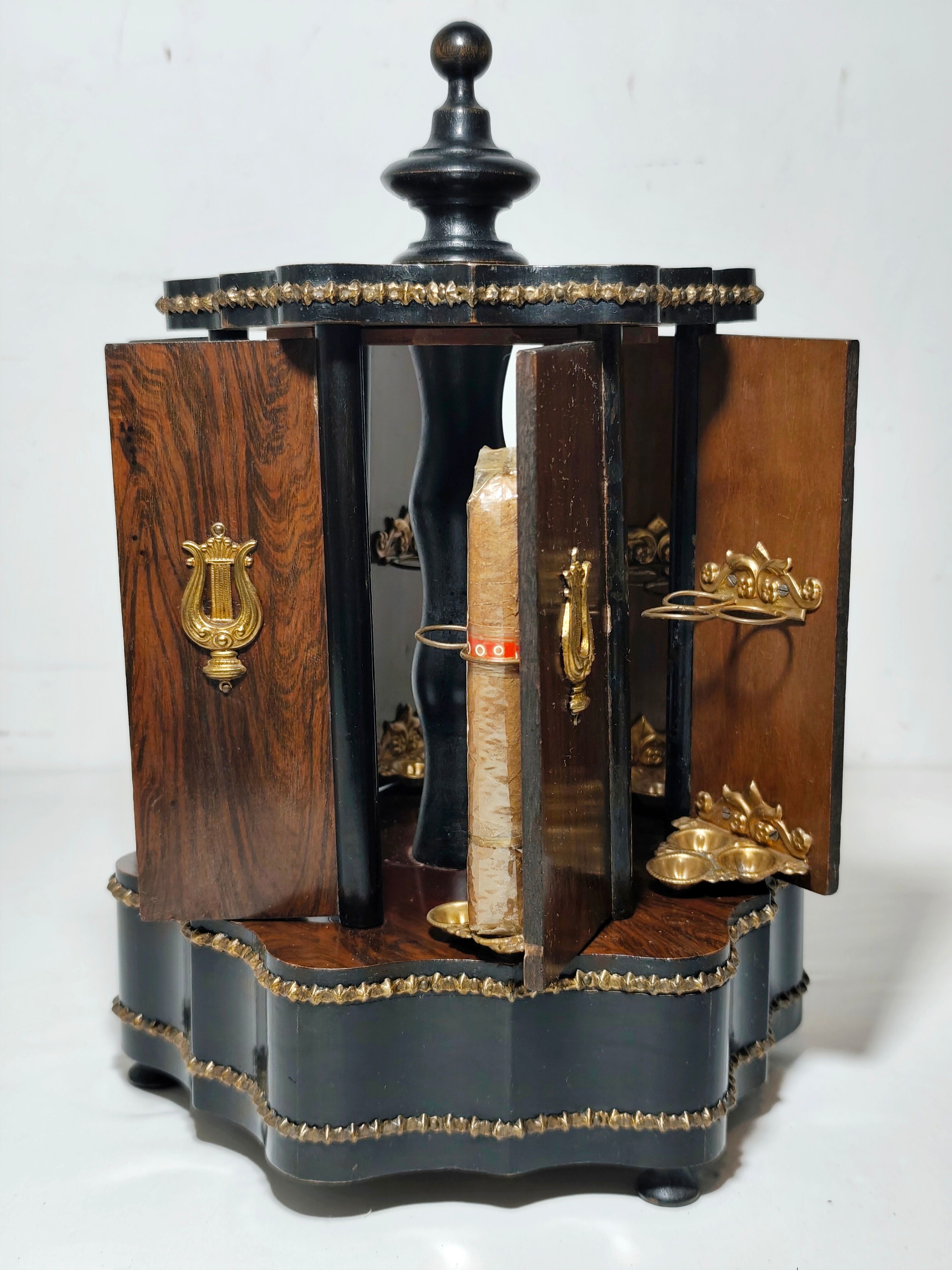 Wooden cigar carousel. Spain, 1950s.
